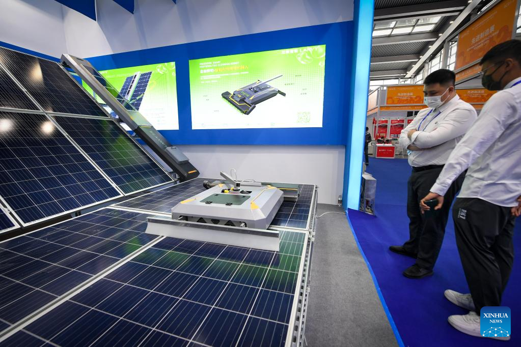 Over 5,600 exhibitors attend China Hi-Tech Fair in Shenzhen