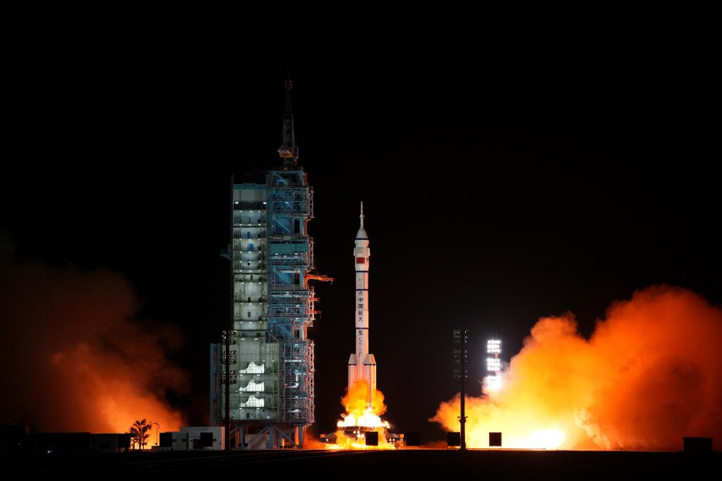 China launches Shenzhou-15 spaceship, aiming for first in-orbit crew rotation