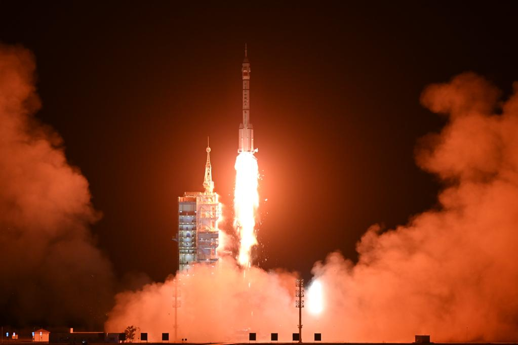 China launches Shenzhou-15 spaceship, aiming for first in-orbit crew rotation