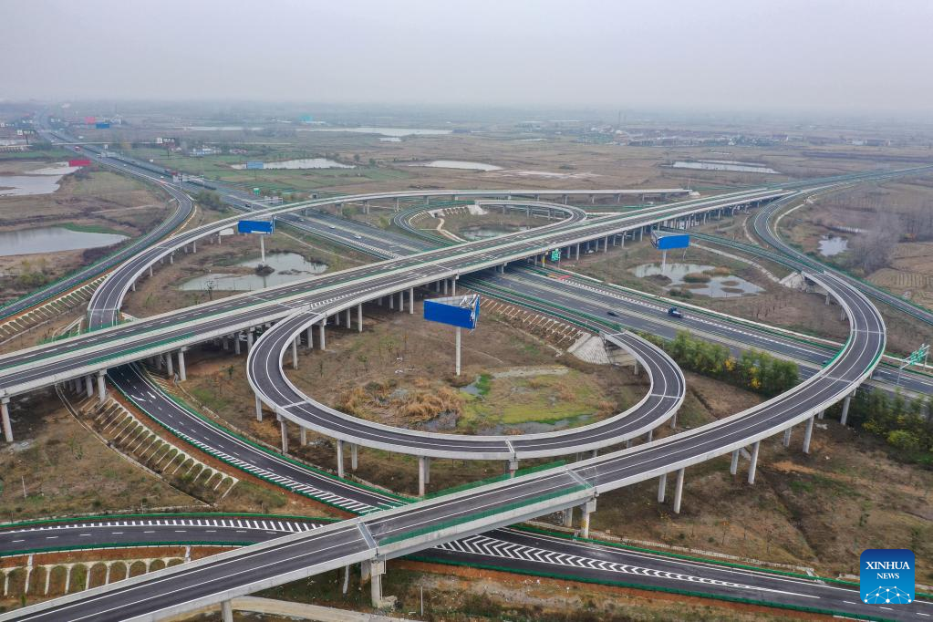 Expressway passes acceptance check in Chuzhou, Anhui