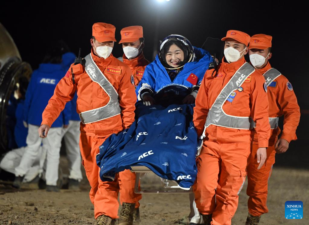 Shenzhou-14 astronauts out of return capsule