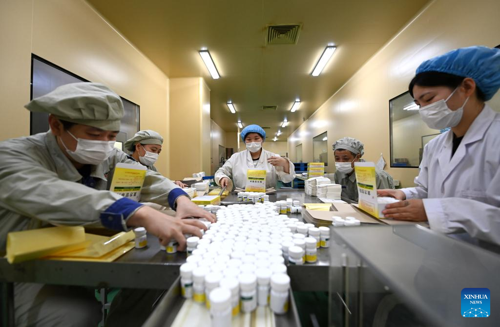 Pharmaceutical production lines in Tianjin run at full capacity