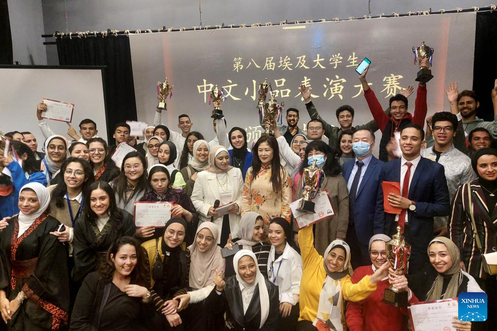 Egyptian students put on comedy show in fluent Chinese