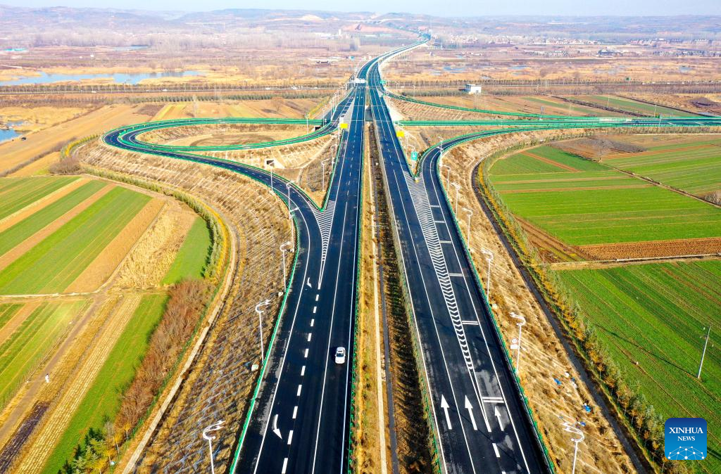 In pics: expressway linking Xin'an and Yichuan in China's Henan