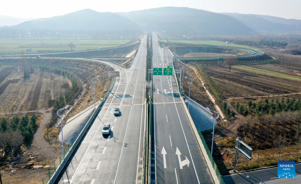 In pics: expressway linking Xin'an and Yichuan in China's Henan