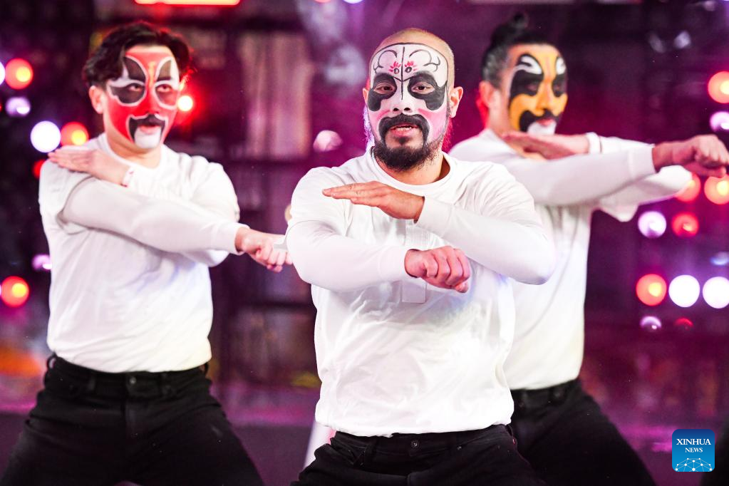Artists from Hong Kong kick off countdown celebration on eve of 2023 in Times Square