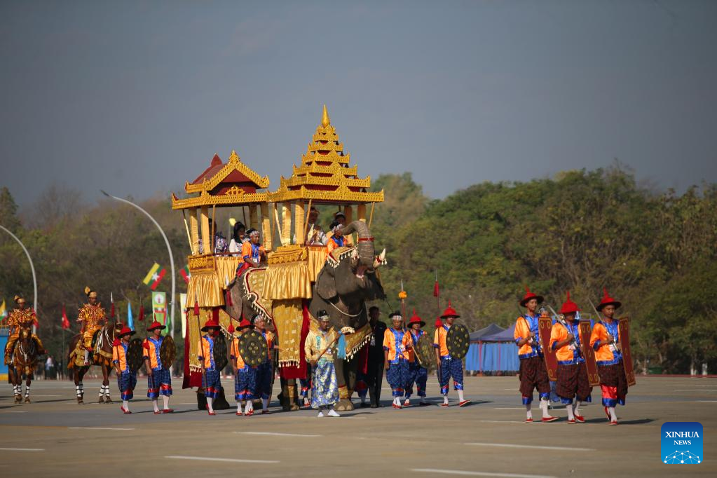 Myanmar holds parade to celebrate 75th Independence Day