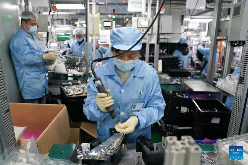 Factories across China resume busy operations