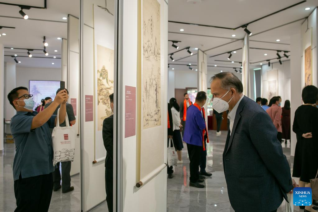 Ancient Chinese Landscape Painting Exhibition held in Vientiane
