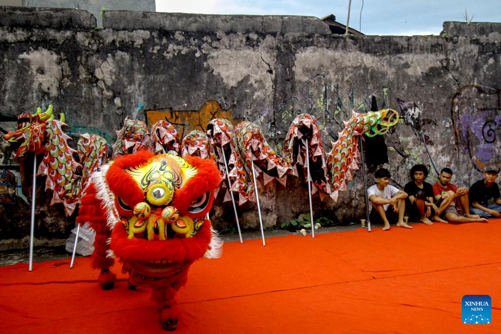 Lion dance group trains for upcoming Chinese Lunar New Year performance in Indonesia