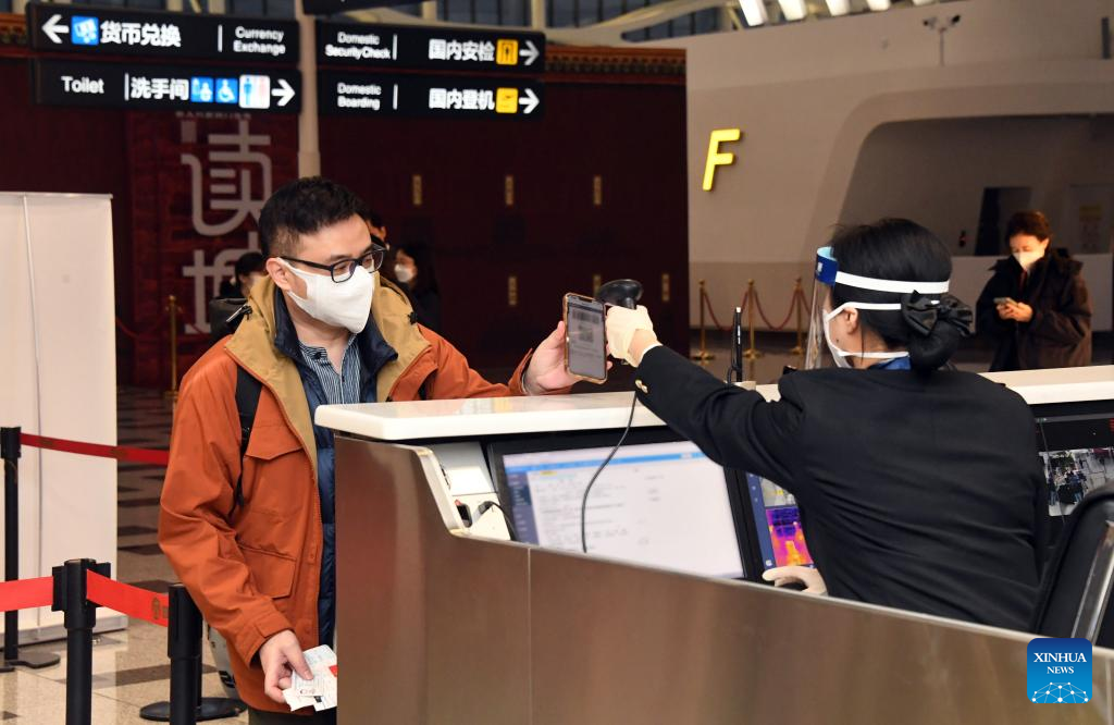China Focus: Beijing further opens air travel