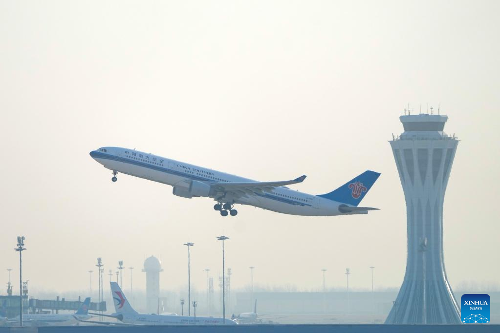 China Focus: Beijing further opens air travel