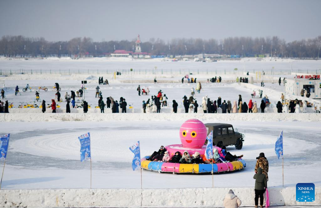 Ice-and-snow activities held in NE China to attract visitors during Spring Festival holiday