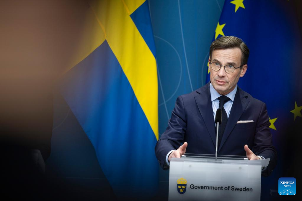 Finland, Sweden committed to joining NATO together, PMs say