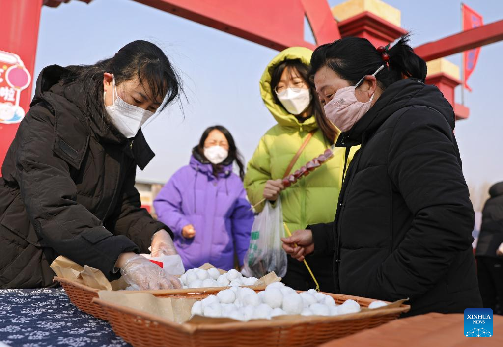 Chinese people celebrate Lantern Festival