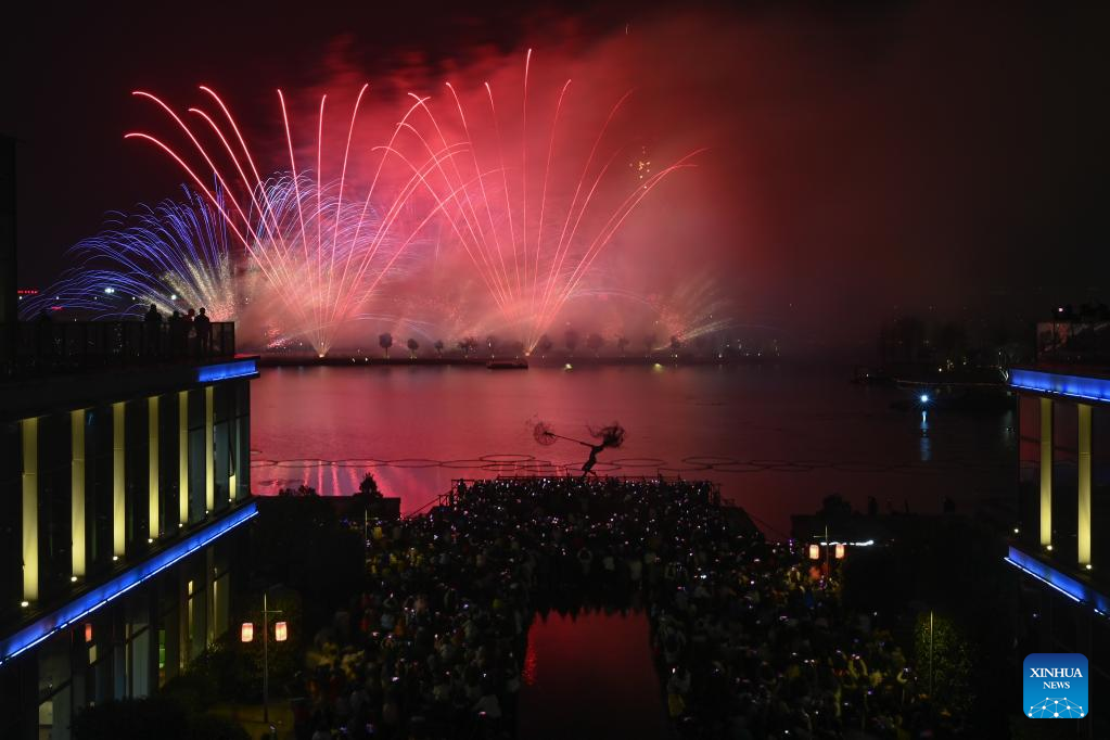 Chinese people celebrate Lantern Festival