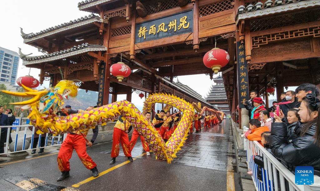 Chinese people celebrate Lantern Festival