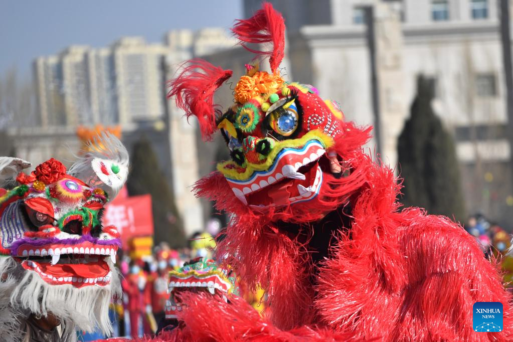 Chinese people celebrate Lantern Festival