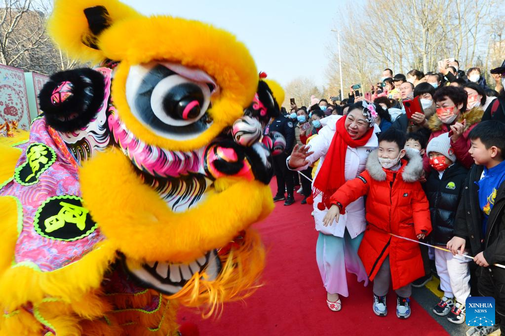 Chinese people celebrate Lantern Festival