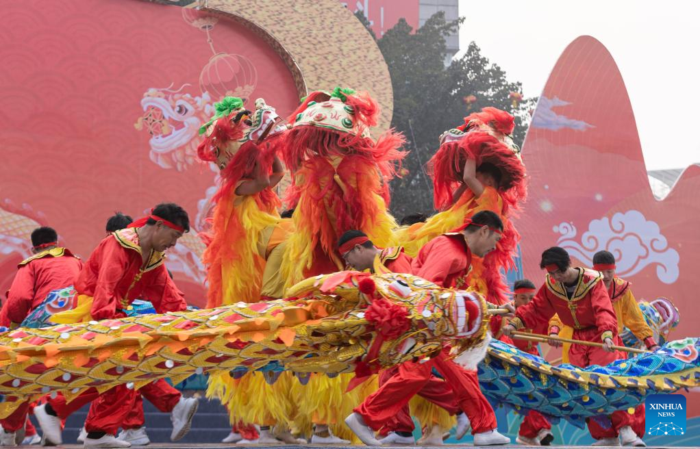 Chinese people celebrate Lantern Festival