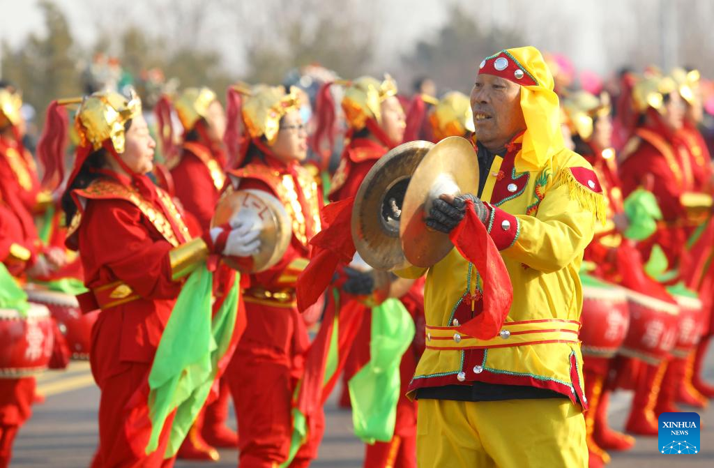 Chinese people celebrate Lantern Festival