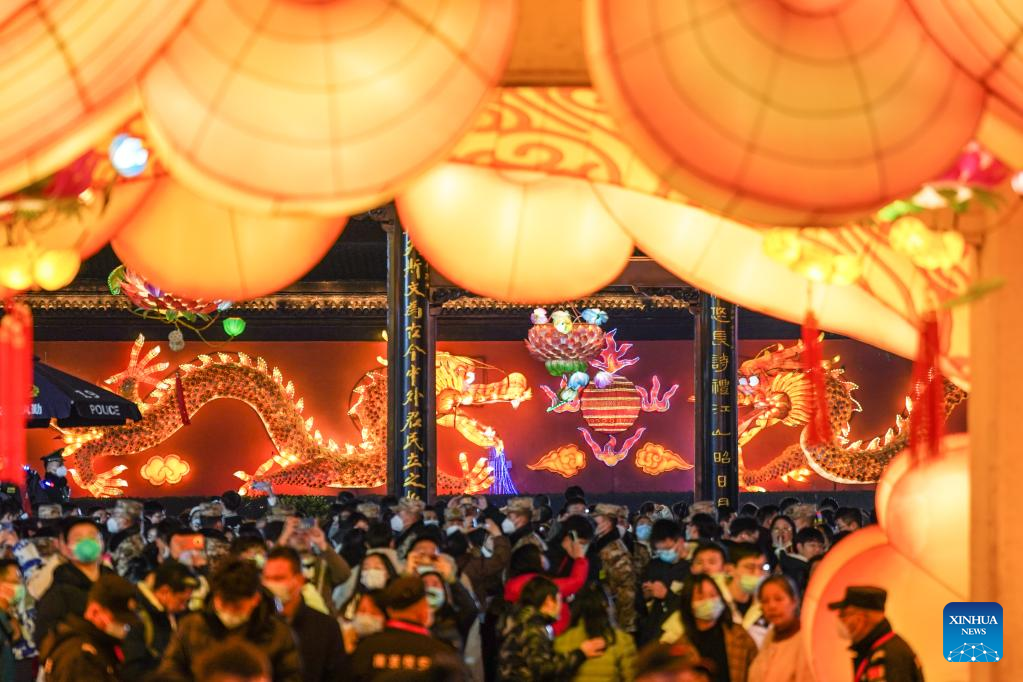Chinese people celebrate Lantern Festival