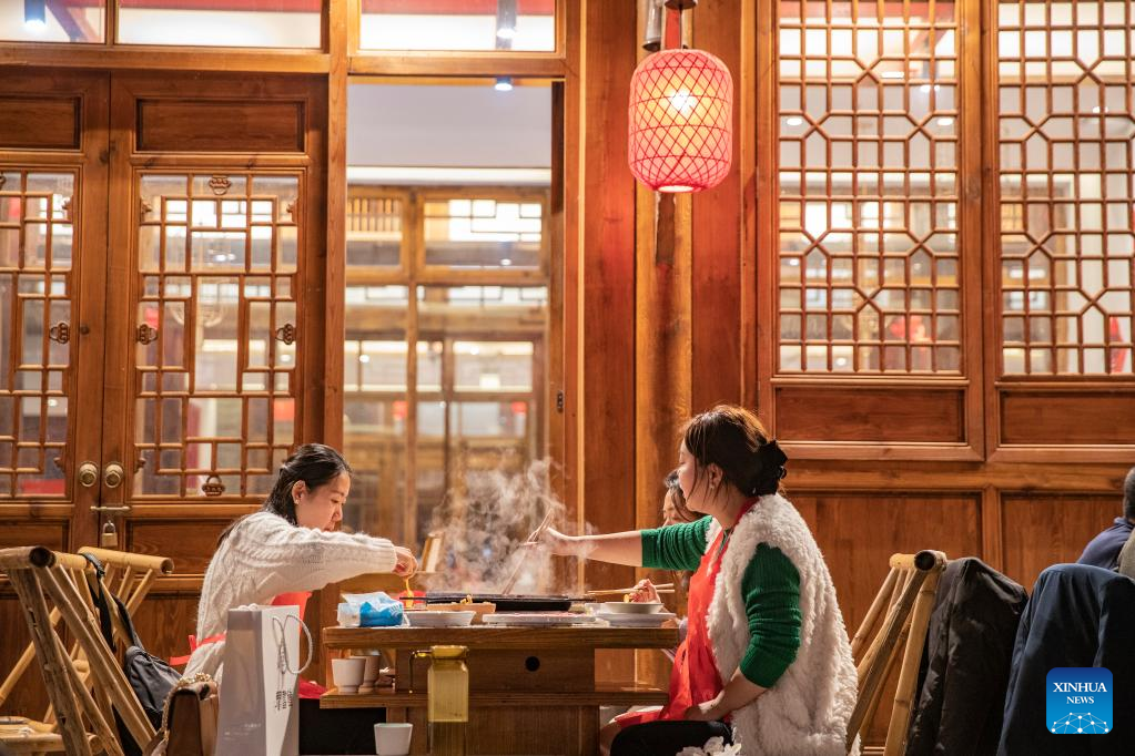 Chongqing launches variety of activities at nighttime to boost night economy