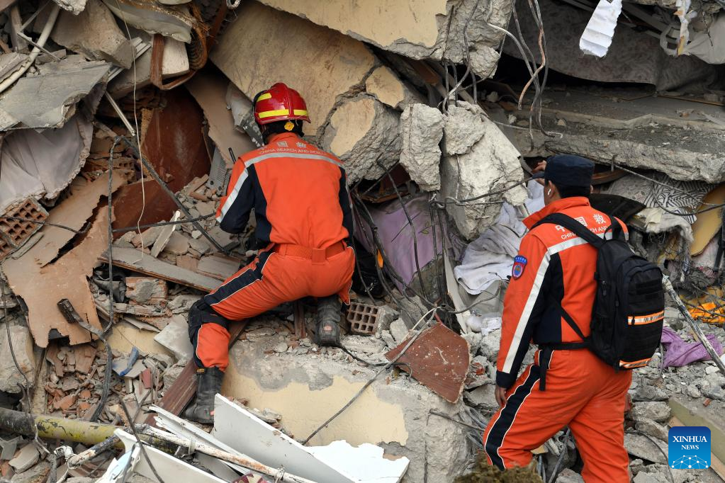 Chinese team helps rescue 4th quake survivor in Türkiye