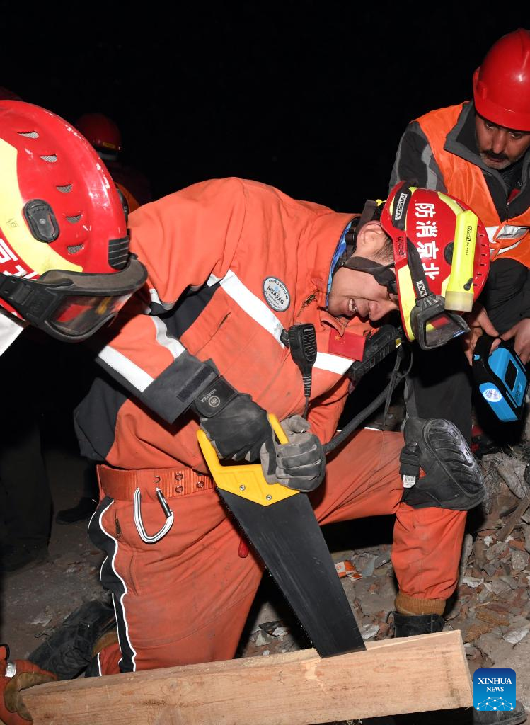 Chinese team helps rescue 4th quake survivor in Türkiye