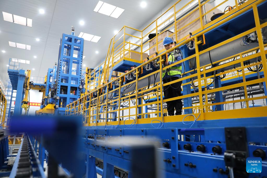 Equipment manufacturing enterprises busy with production in NE China's Liaoning