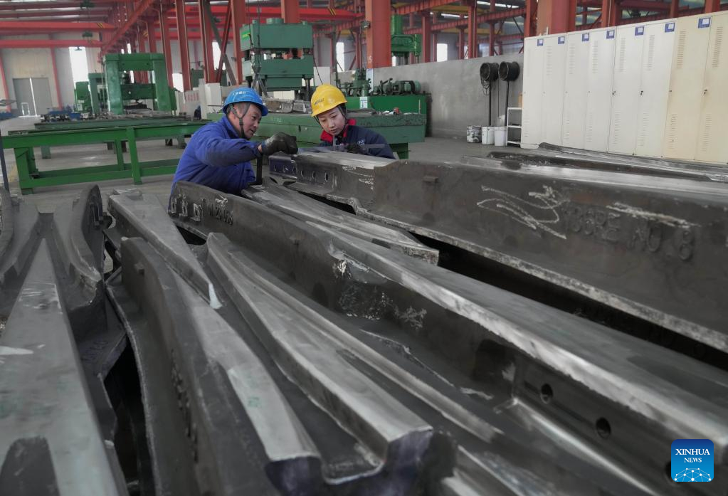 In pics: industrial workshops in Qinhuangdao, N China's Hebei