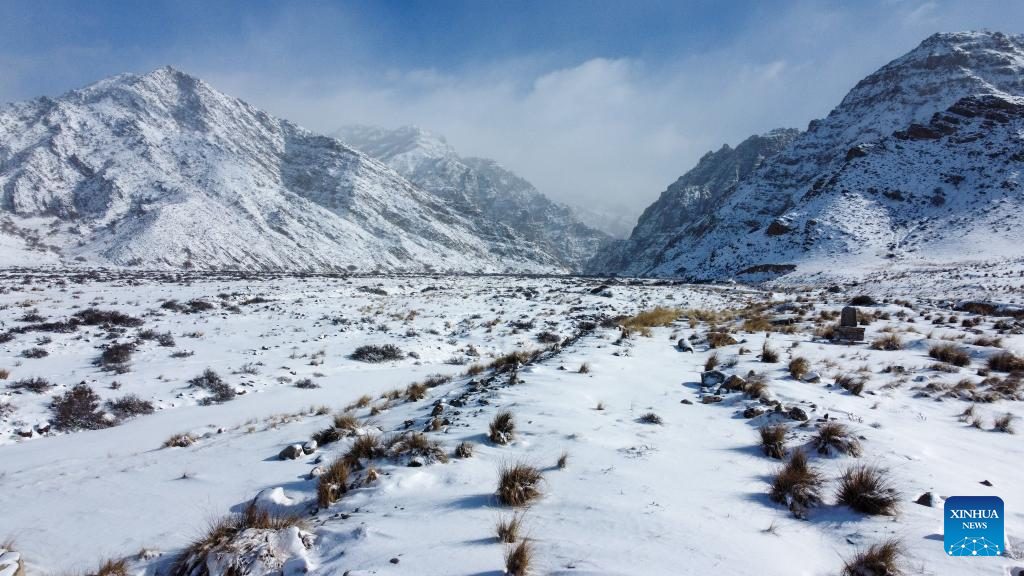 Scenery of snow-covered Helan Mountain National Nature Reserve in N China