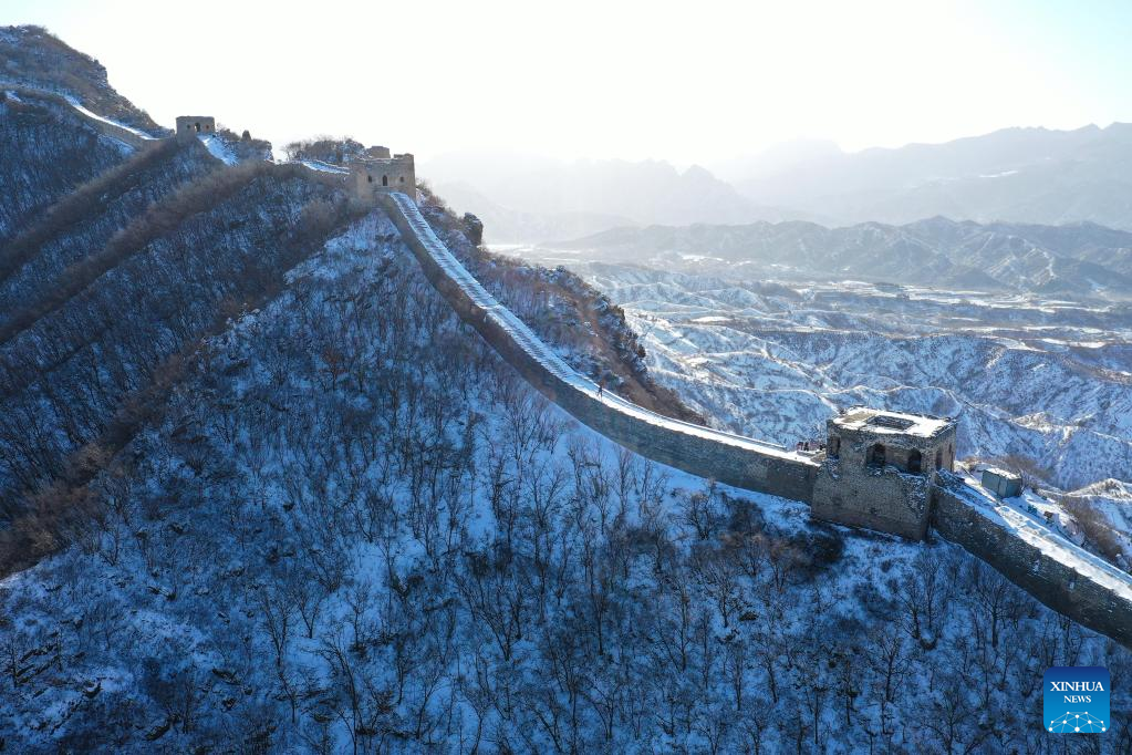 Snow scenery of Simatai section of Great Wall in Beijing