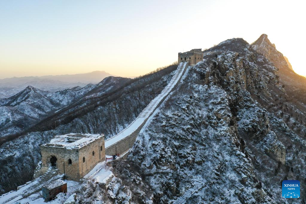 Snow scenery of Simatai section of Great Wall in Beijing
