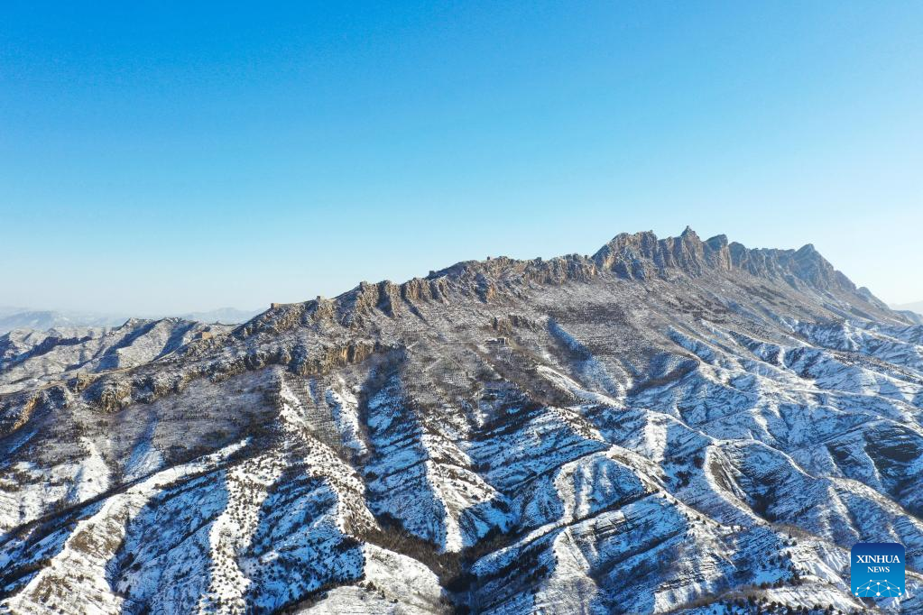 Snow scenery of Simatai section of Great Wall in Beijing