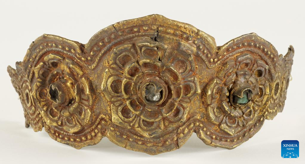 77 pieces of lost Cambodian ancient jewelry returned home from Britain