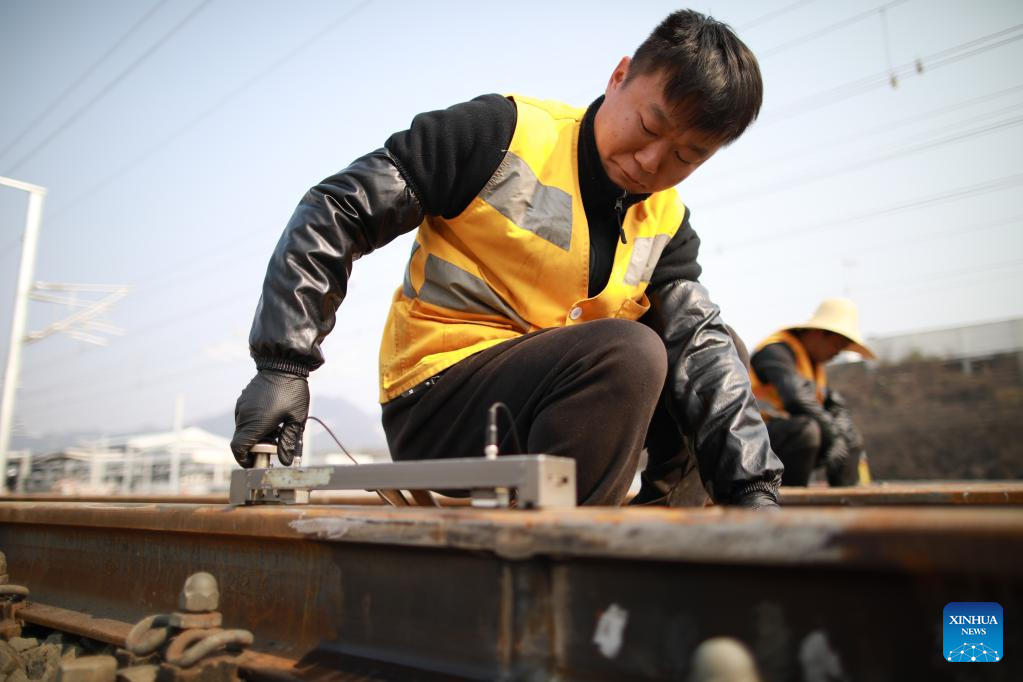 Guiyang-Nanning high-speed railway under construction