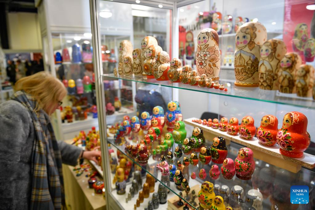 Folk arts and crafts fair held in Moscow, Russia