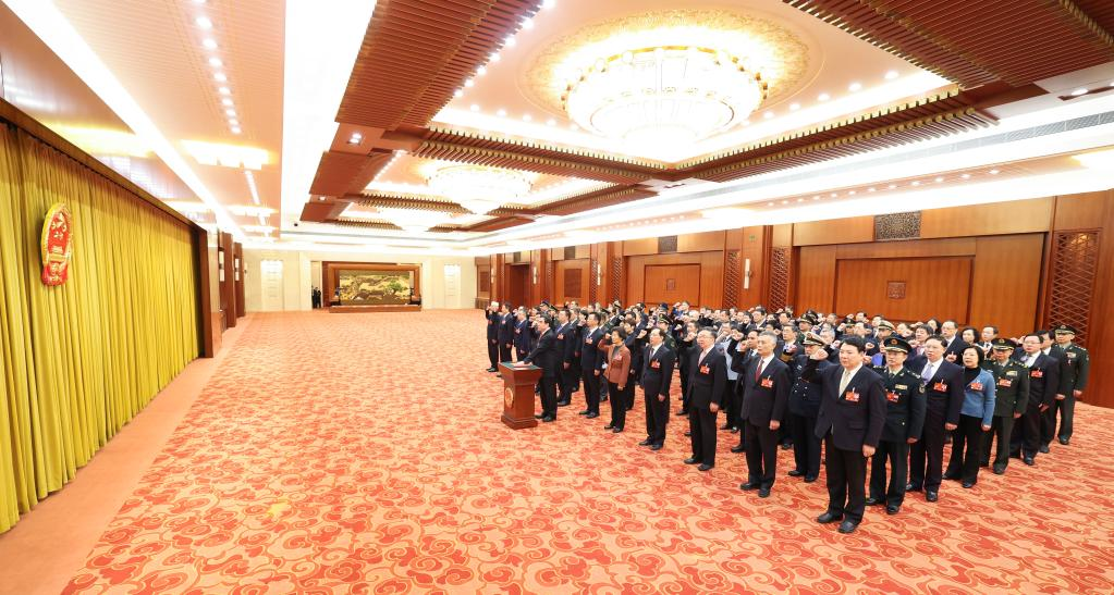 China's national legislature decides on new cabinet lineup