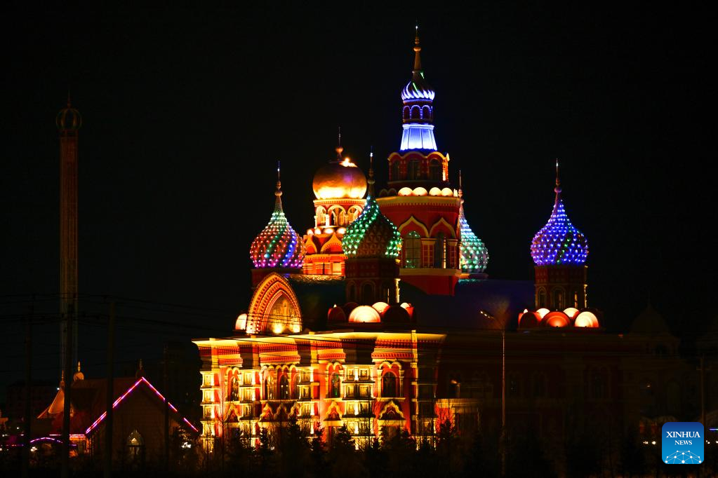 Night scenery of Manzhouli in N China's Inner Mongolia