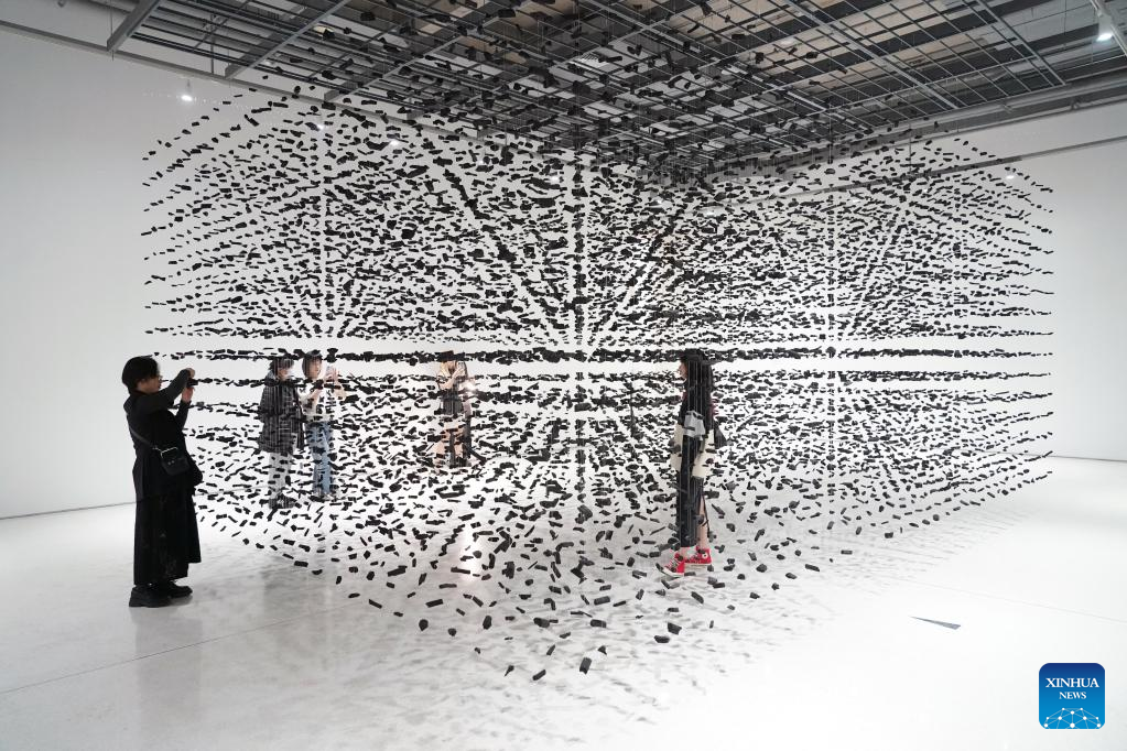 Contemporary art exhibition kicks off in Beijing