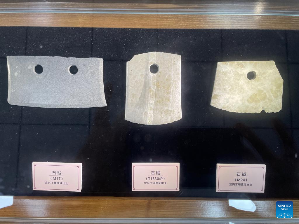 Millenniums-old tiger-patterned ritual weapon unearthed in east China