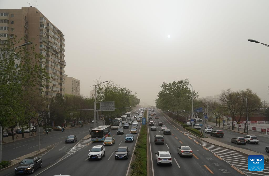 Sandstorm hits Beijing