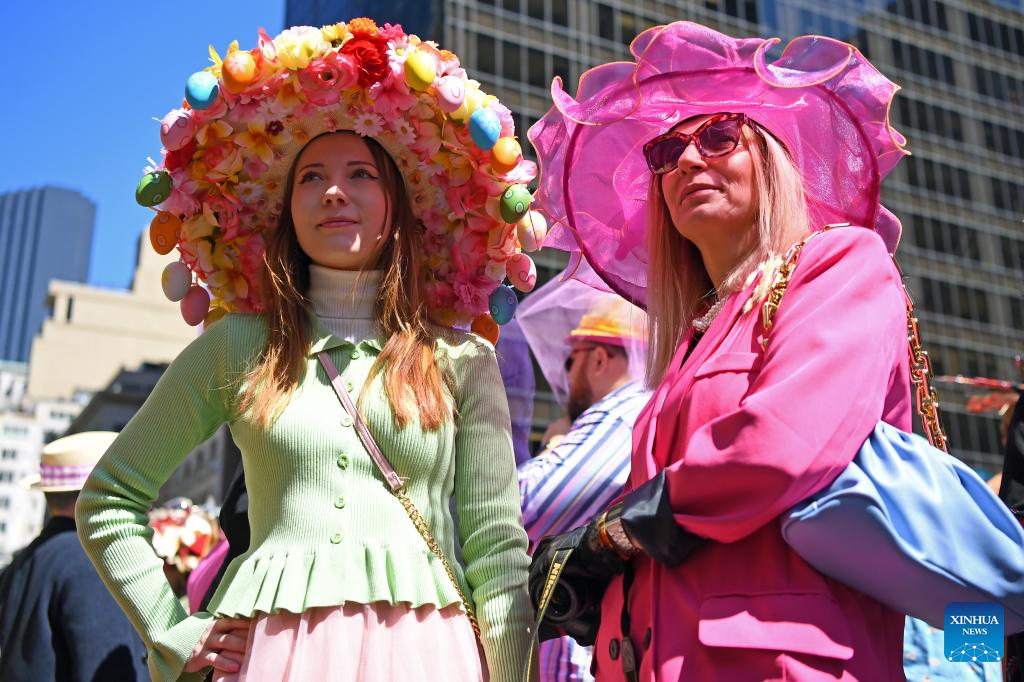Easter Bonnet Parade takes place in U.S.