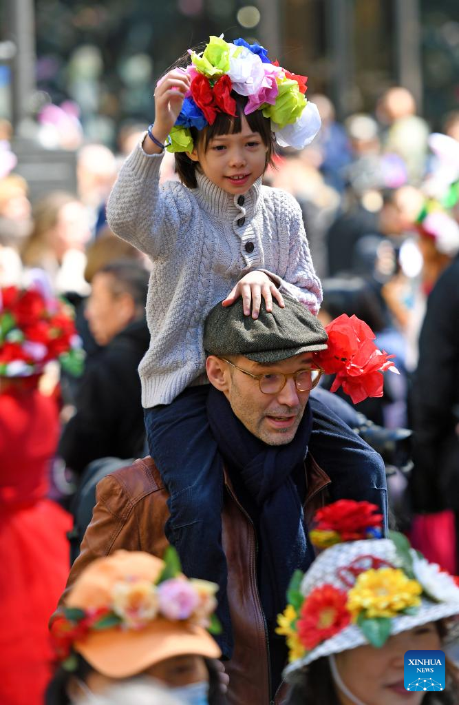 Easter Bonnet Parade takes place in U.S.