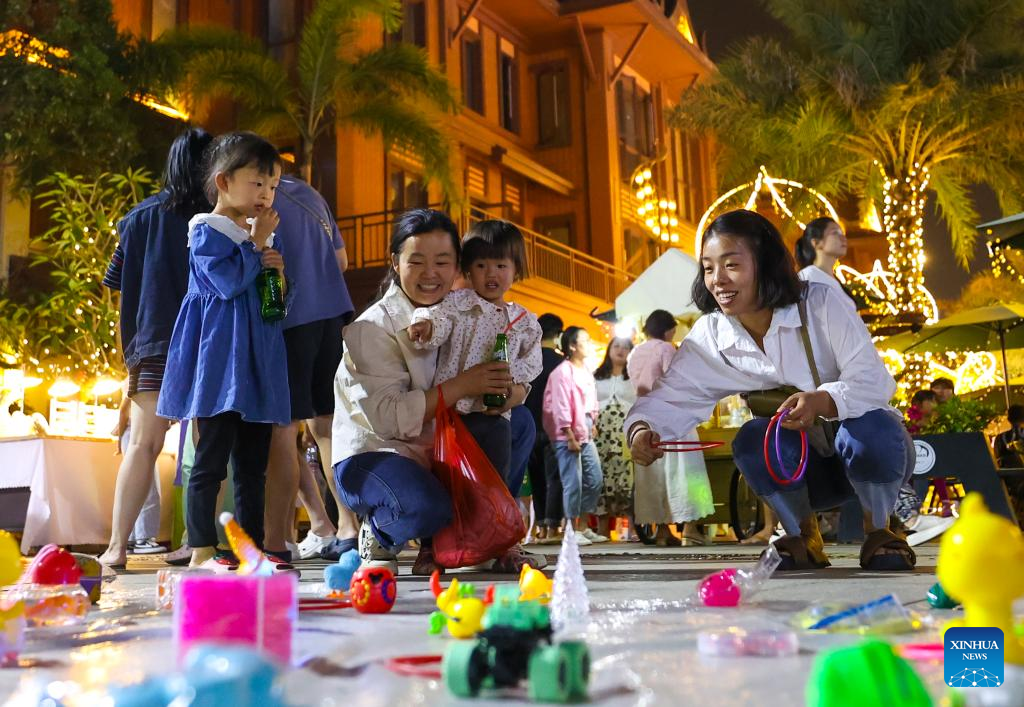 Ancient town boosts local cultural tourism in Mangshi City, SW China