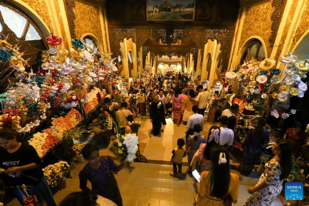 People celebrate Myanmar calendar New Year