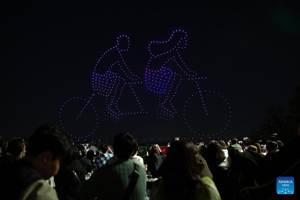 Light shows staged at Ttukseom Park in Seoul