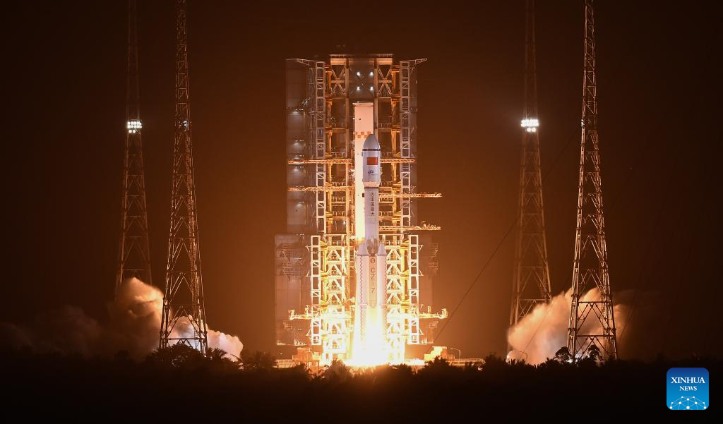 China launches new cargo mission to space station