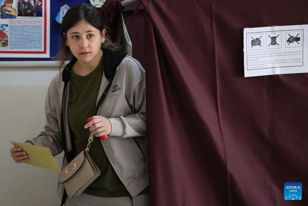 Türkiye's presidential election goes to likely runoff with 93 pct of votes counted